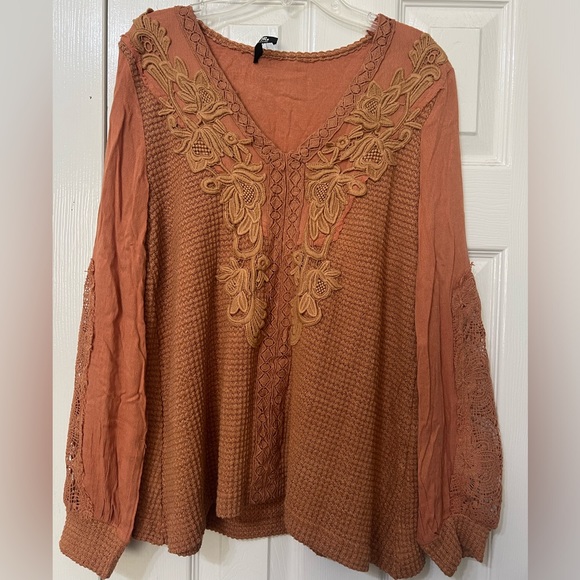 Miss Me pieced crocheted top - Picture 2 of 3